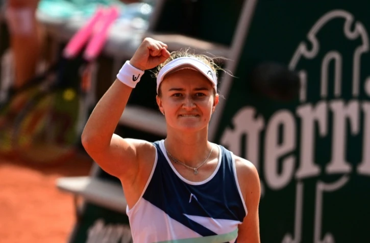 La Tchèque Barbora Krejcikova a remporté son premier titre du Grand Chelem en battant en finale la Russe Anastasia Pavlyuchenkova, à Roland-Garros, le 12 juin 2021