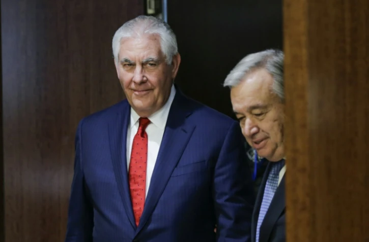 Le secrétaire d'état américain Rex Tillerson et le Secrétaire général des Nations Unies Antonio Guterres le 15 décembre 2017 au siège de l'ONU à New York