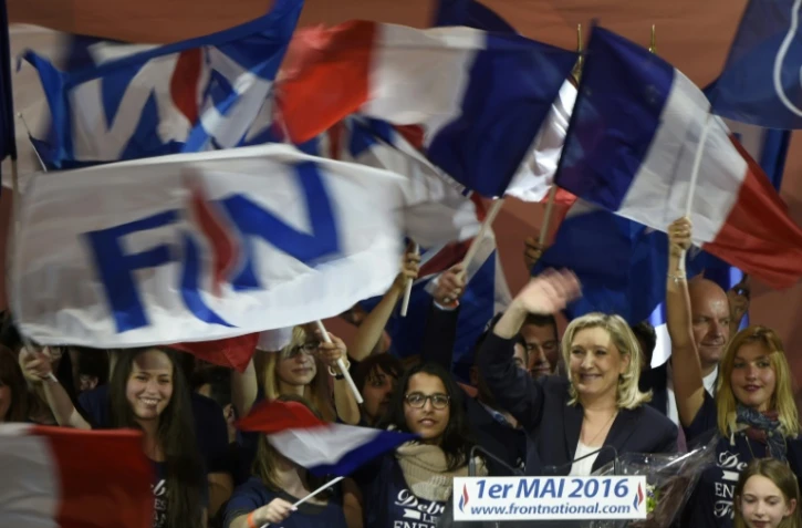 La présidente du Front national, Marine Le Pen, accélère le tempo en vue de la présidentielle avant le véritable lancement de sa campagne programmé début février