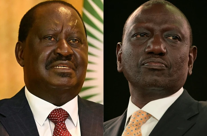 L'ex-Premier ministre Raila Odinga (g) et le vice-président sortant William Ruto, les deux principaux candidats à la présidentielle au Kenya
