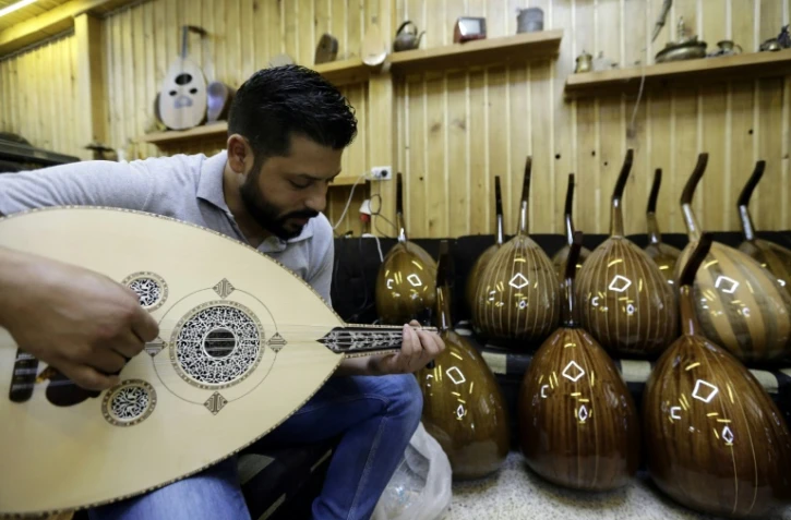 Ali Khalifeh, un luthier syrien à Damas le 17 juillet 2017