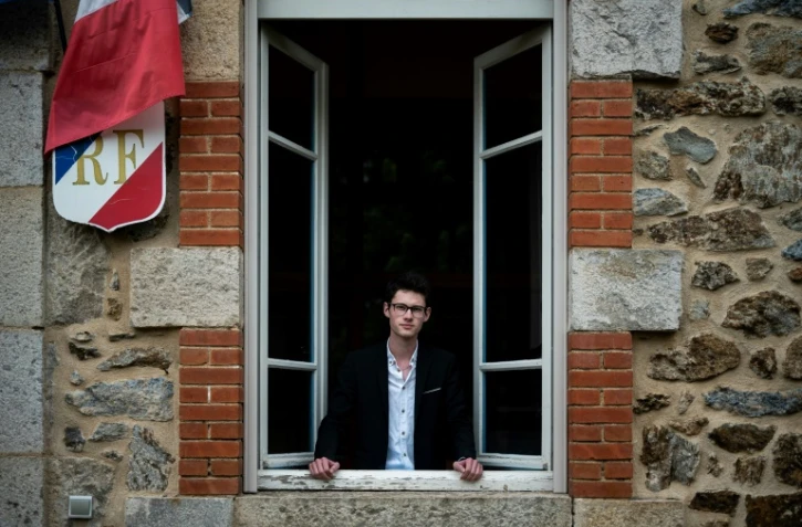 Hugo Biolley, 19 ans, dans sa mairie de Vinzieux, le 11 juin 2020