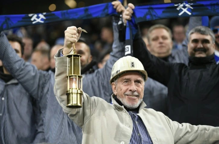 Un des 2000 mineurs invités par Schalke 04 pour le match contre Bayer Leverkusen, le 19 décembre 2018 à Gelsenkirchen