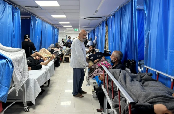 Des patients à l'hôpital al-Shifa de Gaza le 10 November 2023