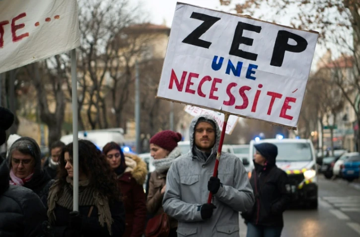Manifestation pour demander la pérennisation des moyens supplémentaires du dispositif ZEP, le 10 janvier 2017 à Marseille
