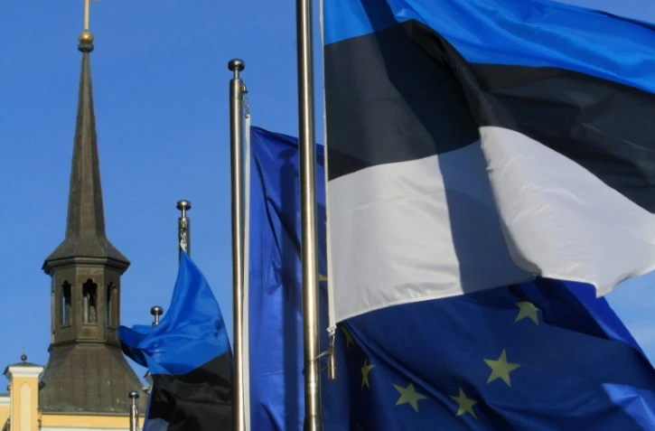 Les drapeaux européen et estonien à Tallinn, le 29 juin 2017