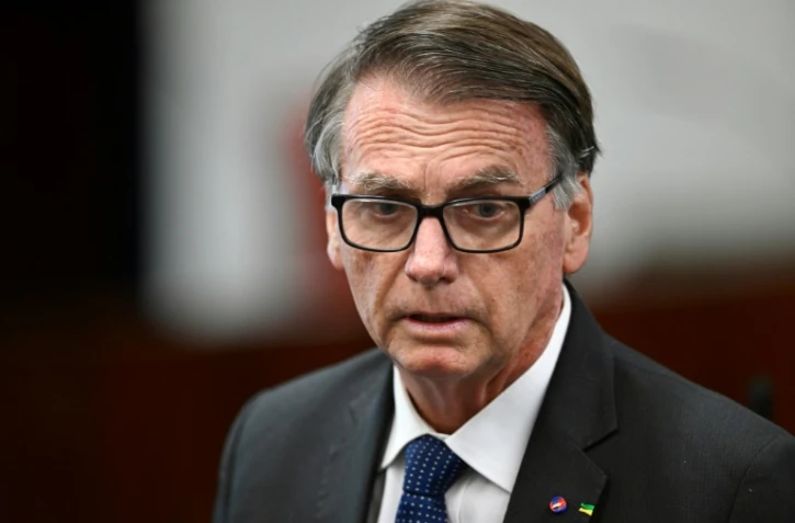 L'ancien  président brésilien Jair Bolsonaro devant la Cour suprême brésilienne, le 10 juin 2025 à Brasilia, lors de son procès pour tentative présumée de coup d'Etat en janvier 2023
