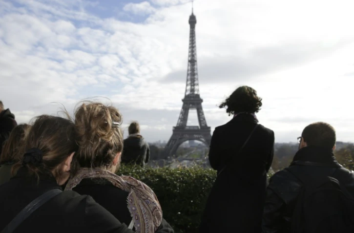 Minute de silence à Paris au Trocadéro le 16 novembre 2015