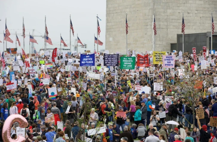 Des manifestants sur le National Mall, à Washington, le 5 avril 2025