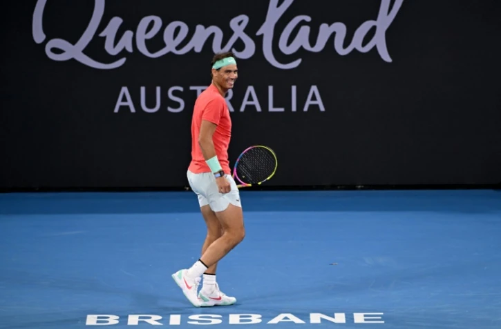 Rafael Nadal heureux de retrouver les courts lors d'un match en double, le 31 décembre 2023 à Brisbane