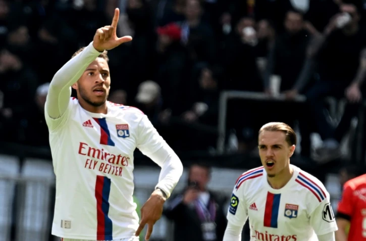 Le Lyonnais Corentin Tolisso (gauche), buteur à Décine-Charpieu contre Rennes le 9 avril 2023