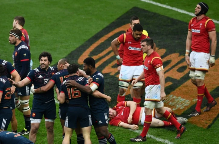 La joie des joueurs du XV de France Ă l'issue de la victoire sur les Gallois au Stade de France, le 18 mars 2017