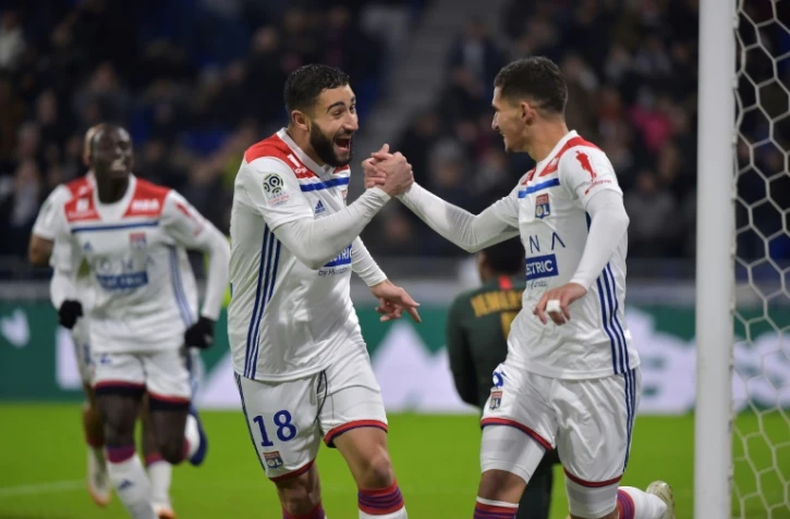 Les Lyonnais Nabil Fekir et Houssem Aouar ont tous les deux marqué dans le large succès de l'OL sur Monaco au Parc OL, le 16 décembre 2018