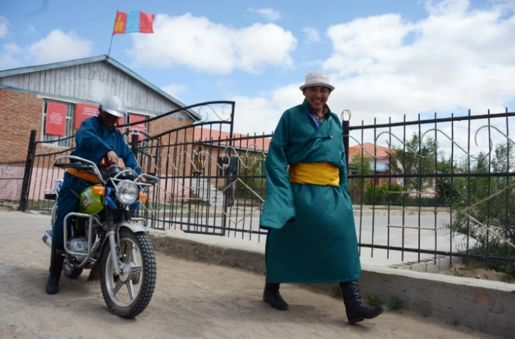 Une station de vote à Mandalgovi, dans la province de Gobi en Mongolie, le 29 juin 2016