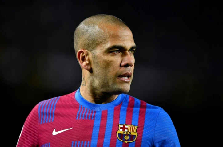 Le défenseur latéral brésilien Dani Alves, alors sous le maillot du FC Barcelone, le 27 février 2022 au Camp Nou