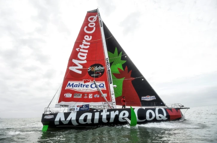 Le navigateur Yannick Bestaven, à bord de son monocoque "Maître Coq IV", le 7 octobre 2020 au large de La Rochelle