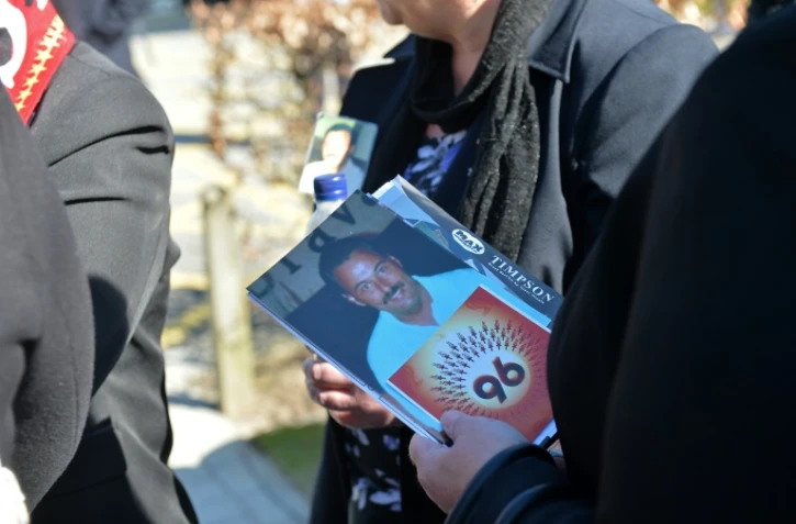 Le portrait de l'une des 96 victimes du drame  de Hillsborough, à Warrington le 26 avril 2016