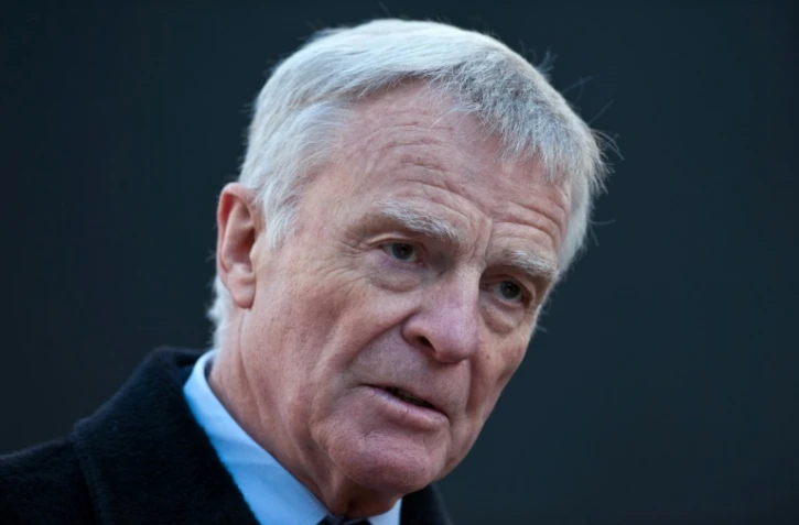 L'ex-patron de la FIA Max Mosley interviewé à l'issue de son audition devant la commission de la culture et de l'éthique des médias à Londres, le 29 novembre 2012