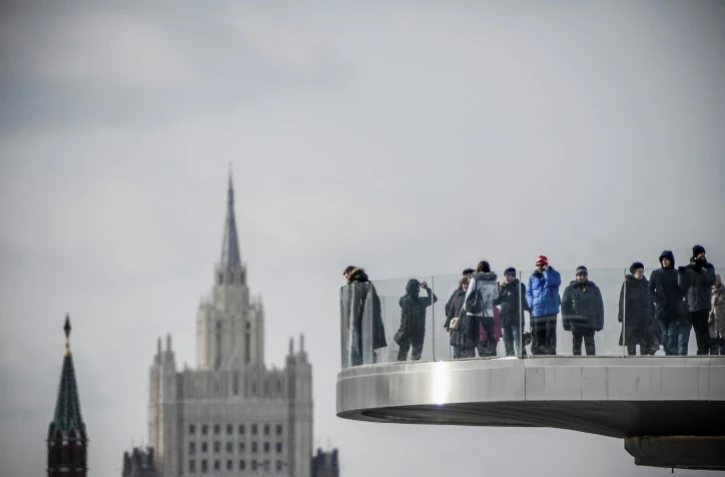 Vue sur le ministère russe des Affaires étrangères et un tour du Kremlin à Moscou, le 17 mars 2018
