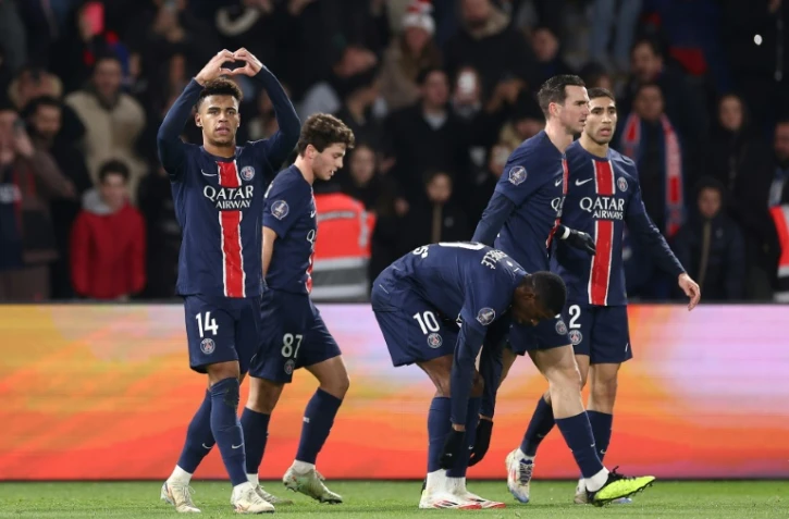 Désiré Doué et les joueurs du PSG lors de la victoire 4-1 contre Lille en Ligue 1 au Parc des Princes le 1er mars 2025