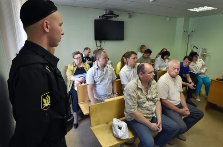 Des employés de l'aéroport Vnoukovo de Moscou comparaissent au tribunal, le 28 juillet 2016 à Moscou