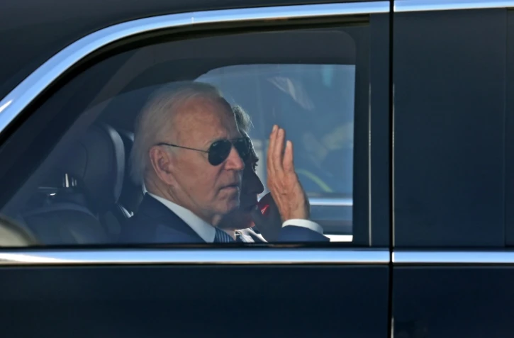 Le président américain Joe Biden quittant l'aéroport Ben Gourion près de Tel-Aviv, en Israël, le 13 juillet 2022