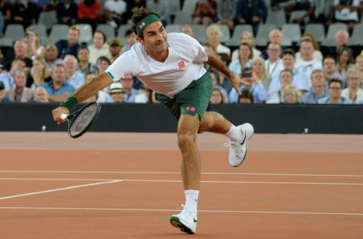 Le Suisse Roger Federer face à l'Espagnol Rafael Nadal durant The Match for Africa, à Cape Town, le 7 février 2020