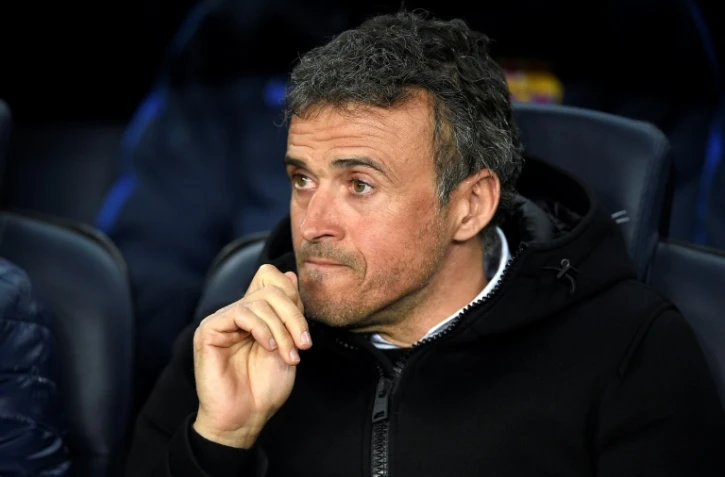 L'entraïneur du Barça Luis Enrique suit le match face à Gijon au Camp Nou, le 1er mars 2017