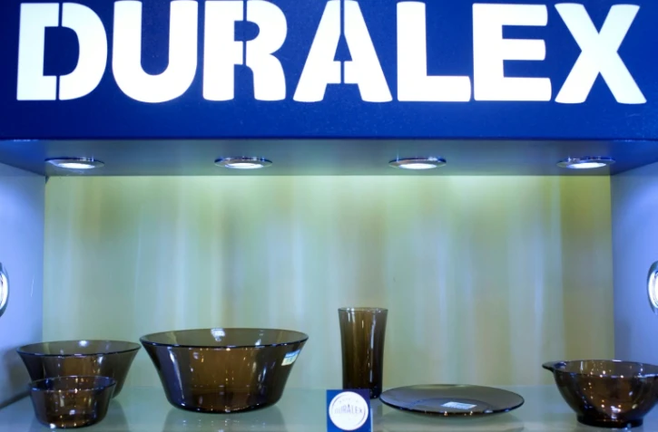 De la vaisselle Duralex présentée dans un showroom à La Chapelle-Saint-Mesminon le 26 novembre 2012