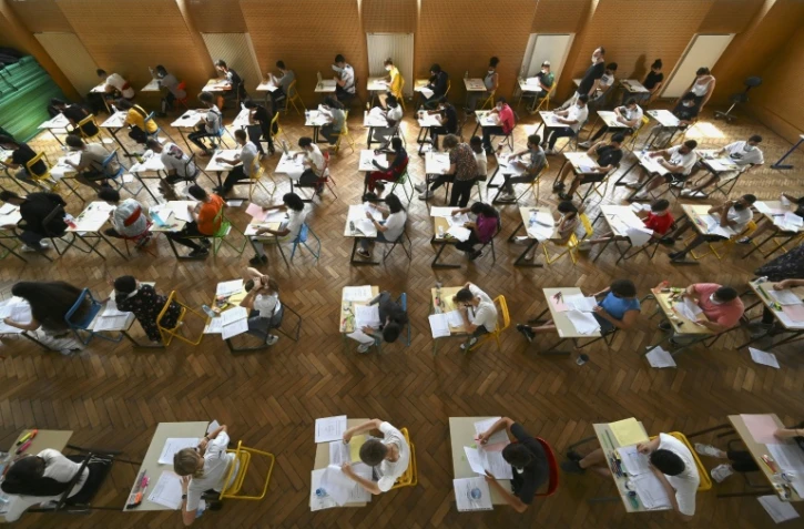Bac 2026: coup d'envoi des épreuves écrites de terminale avec la philosophie