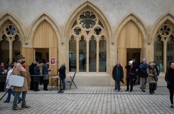 Des visiteurs le 11 décembre 2015 au musée Unterlinden de Colmar