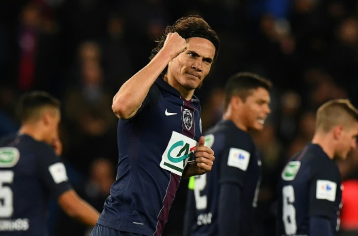 L'attaquant du PSG Edinson Cavani fĂŞte un but contre Monaco en demi-finale de la Coupe de France, le 26 avril 2017 au Parc des Princes