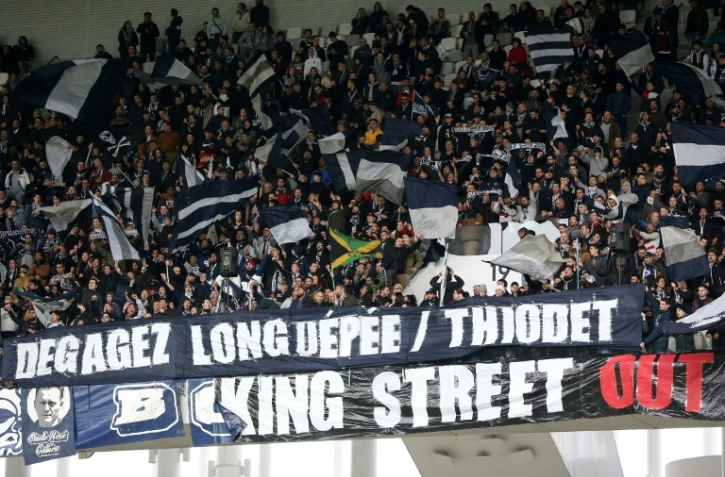 Des banderoles réclamant la démission des dirigeants du club des Girondins de Bordeaux, lors du match de L1 à domicile contre Nice, le 1er mars 2020 au stade Matmut Atlantique
