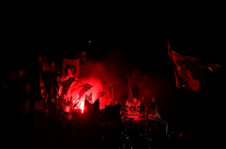 Les supporters parisiens lors de la finale de la Coupe de la Ligue, le 1er avril 2017 au Parc OL