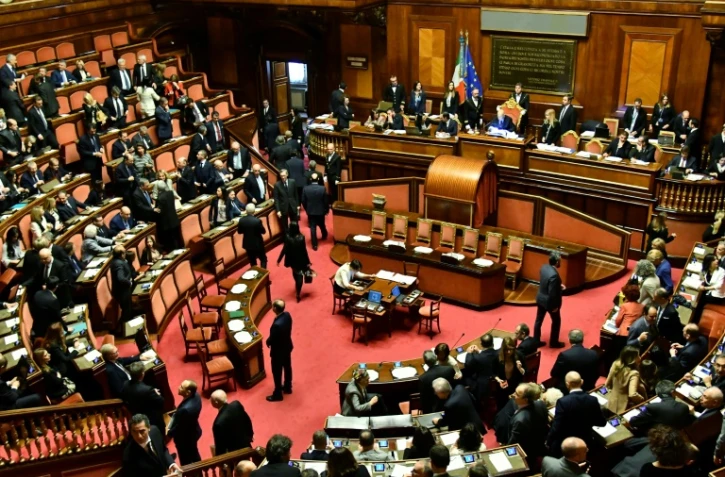 Les sénateurs arrivent au Sénat à Rome pour la première session, le 23 mars 2018