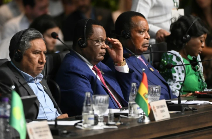Le ministre bolivien des Affaires étrangères Rogelio Mayta, le ministre congolais des Affaires étrangères Jean-Claude Gakosso et le président congolais Denis Sassou Nguesso lors du sommet de l'Amazonie à Belém dans l'État de Para au Brésil, le 9 août 2023