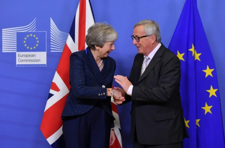 La Première ministre britannique Theresa May et le président de la Commission Européenne Jean-Claude Juncker le 24 novembre 2018 à Bruxelles