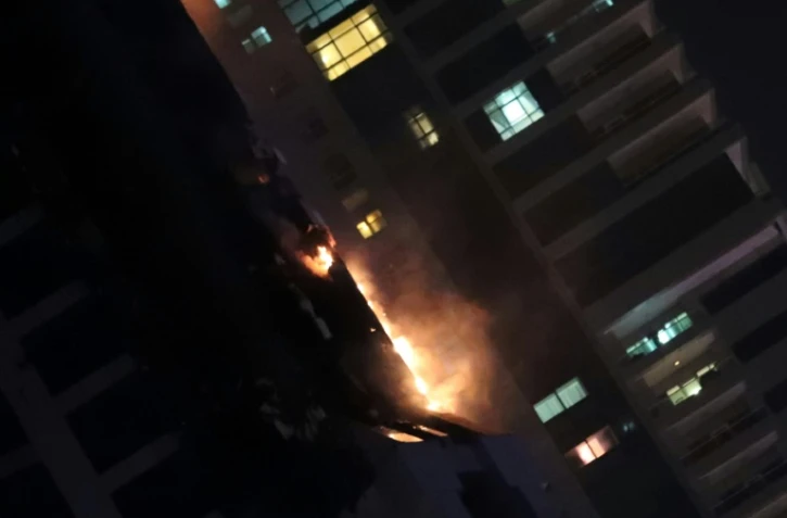 La Torch Tower à Dubaï en feu, le 4 août 2017