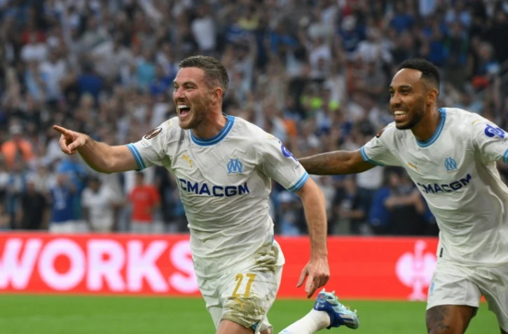 Le Marseillais Jordan Veretout (g) vient de marquer contre Brighton, le 5 octobre 2023 au Stade Vélodrome