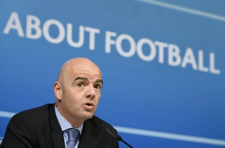 Le secrétaire général de l'UEFA Gianni Infantino en conférence de presse à l'issue de la réunion du comité exécutif à Nyon, le 15 octobre 2015