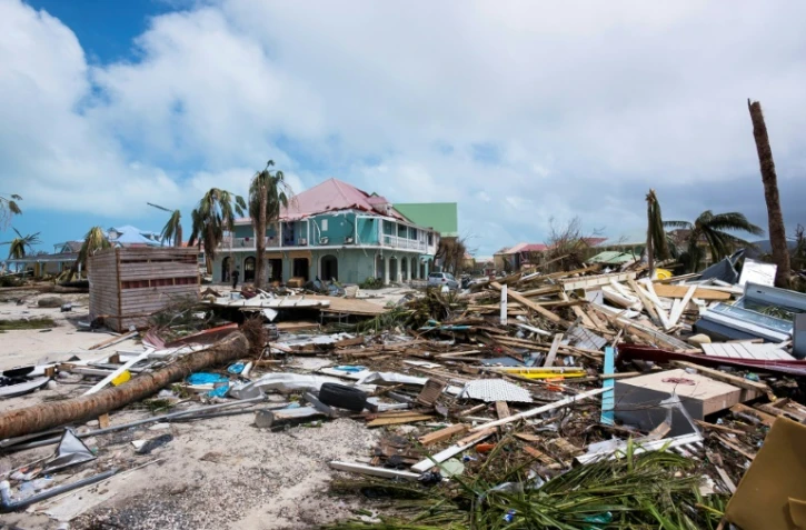 Des structures détruites par le passage de l'ouragan Irma à Orient Bay, sur l'île de Saint-Martin, le 7 septembre 2017
