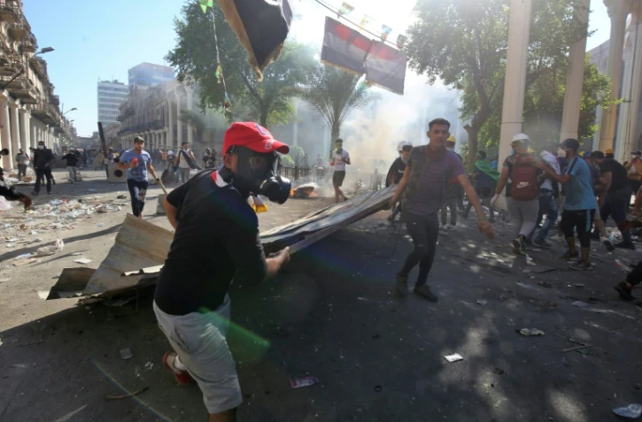 Affrontements entre manifestants irakiens et forces de sécurité le 8 novembre 2019 à Bagdad