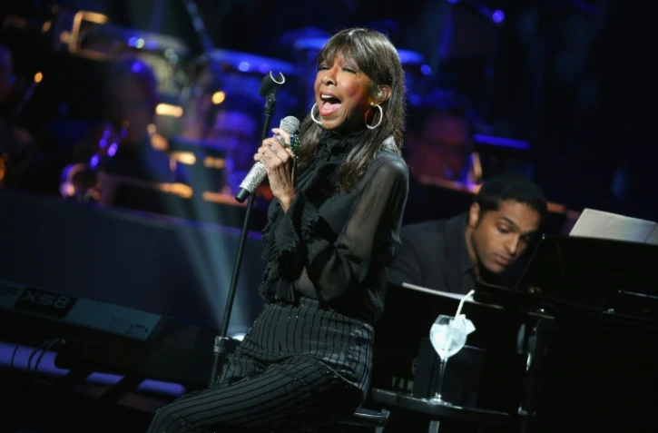 La chanteuse soul américaine Natalie Cole, fille de la légende du jazz Nat "King" Cole, lors d'un concert à Hollywood, le 14 mai 2015