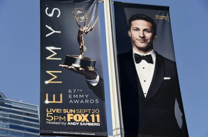 Andy Samberg sur l'affiche des Emmy Awards le 18 septembre 2015 à Los Angeles en Californie
