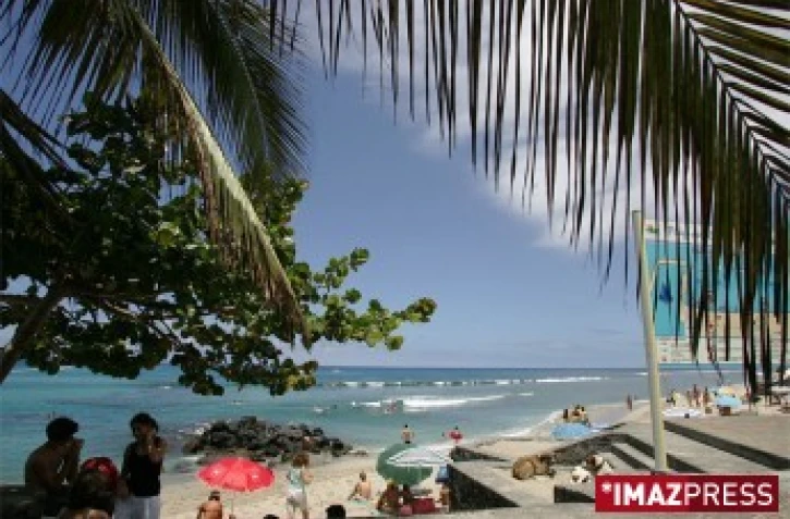 La plage des Roches Noires à Saint-Gilles-les-Bains (côte ouest)