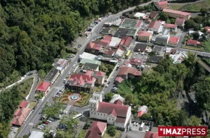 Le village de Salazie au coeur du cirque de Salazie
