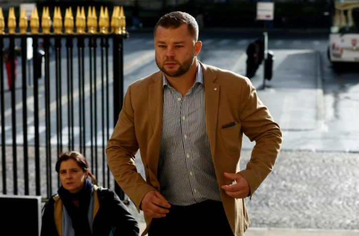 Le rugbyman Loïck Jammes arrive au palais de justice de Bordeaux, le 2 décembre 2024 en Gironde