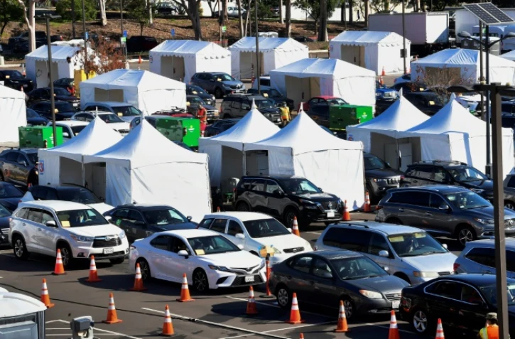 Un centre de vaccination installé sur la campus de la California State University à Los Angeles le 4 mars 2021