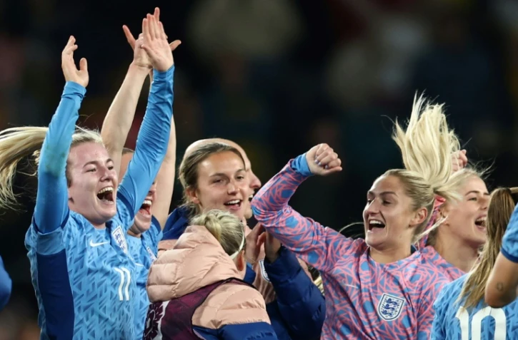 La joie des Anglaises qualifiées pour la finale du Mondial après leur victoire contre l'Australie, le 16 août 2023 à Sydney