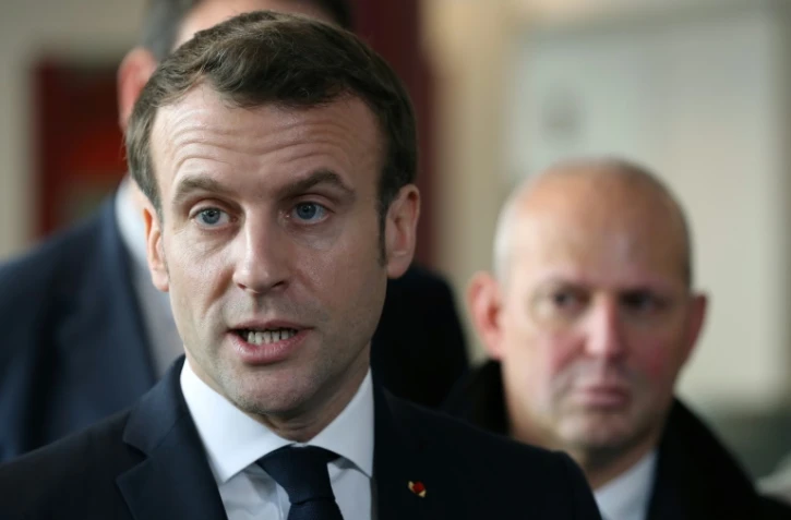 Emmanuel Macron et le directeur général de la Santé Jerome Salomon, à Paris le 6 mars 2020